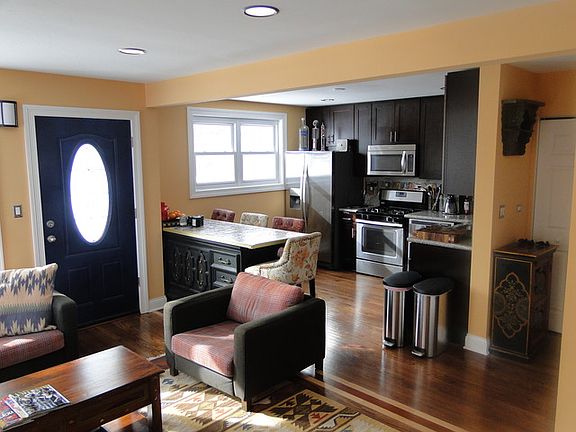 2nd image of 312 E Le Moyne Ave