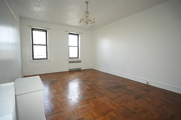 Rented by Norman Raindel, LREB | media 11