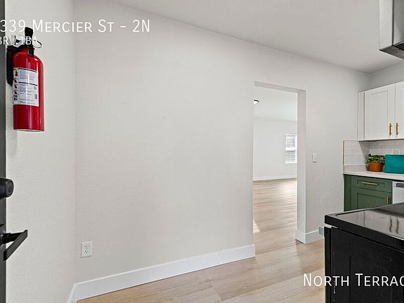 5th image of 4439 Roanoke Pkwy #3N