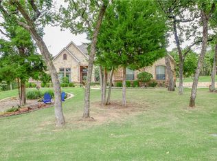 612 Bonnards Peak Rd, Burleson, TX 76028