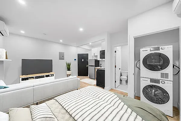 Rented by Vector New York, LLC | media 4