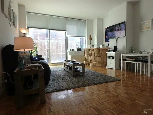 Rented by Hecht Group | media 2