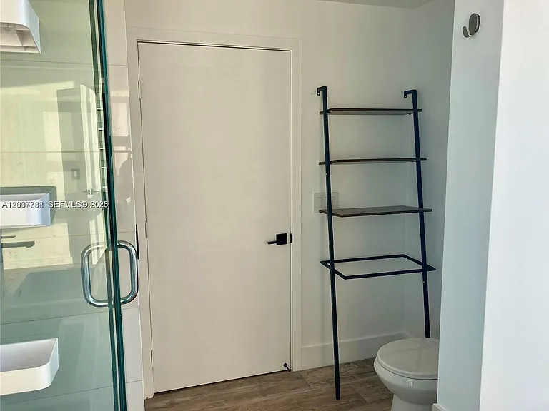 650 NE 32nd St #4408 — Photo 15