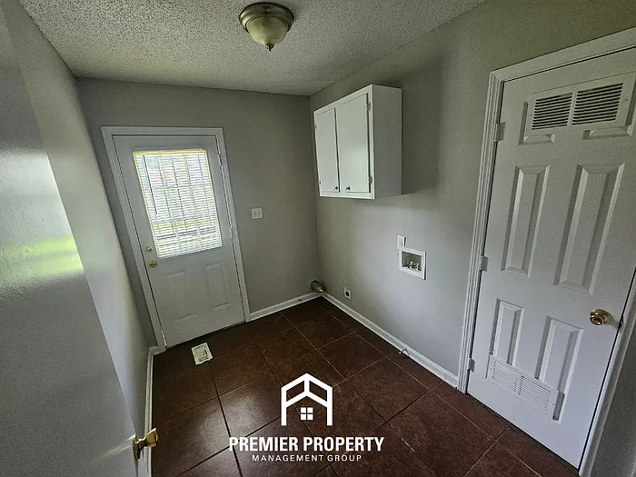 6149 Quince Rd — Photo 11
