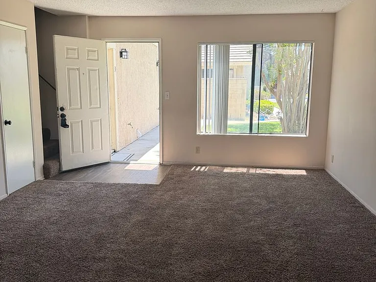 3241 Triumph Ln — Photo 17