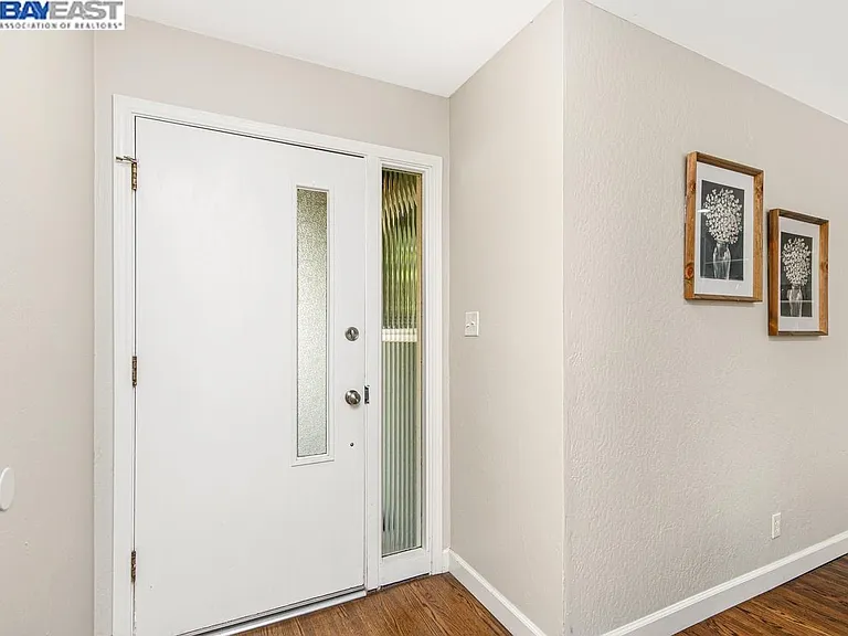 578 Meadowlark St — Photo 4