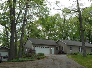 445 Alta Dale Ave SE, Ada, MI 49301