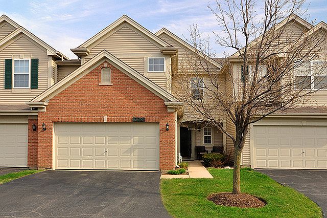 1st image of 372 Evergreen Cir