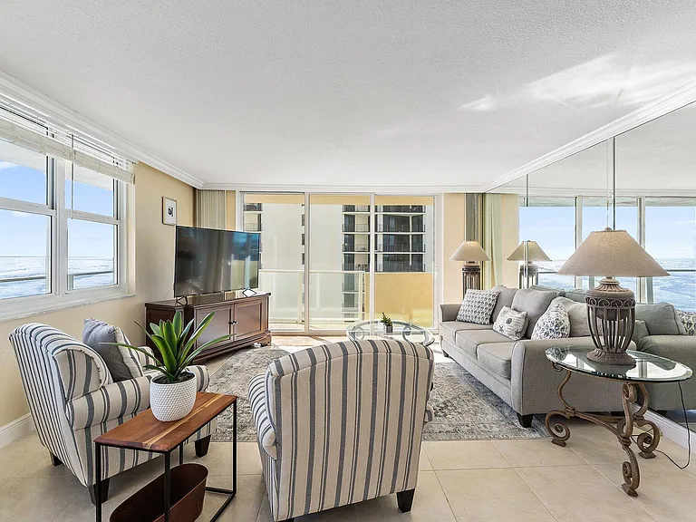 5440 N Ocean Dr #907 — Photo 16