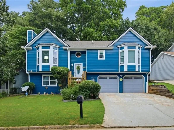 4826 Wyndam Dr, Stone Mountain, GA 30088