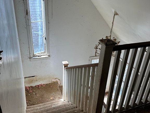 3rd image of 33 Prospect Street