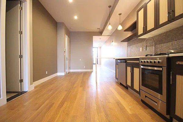 Rented by Nooklyn NYC LLC | media 26