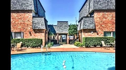 1st image of 2511 Metairie Lawn Dr #202