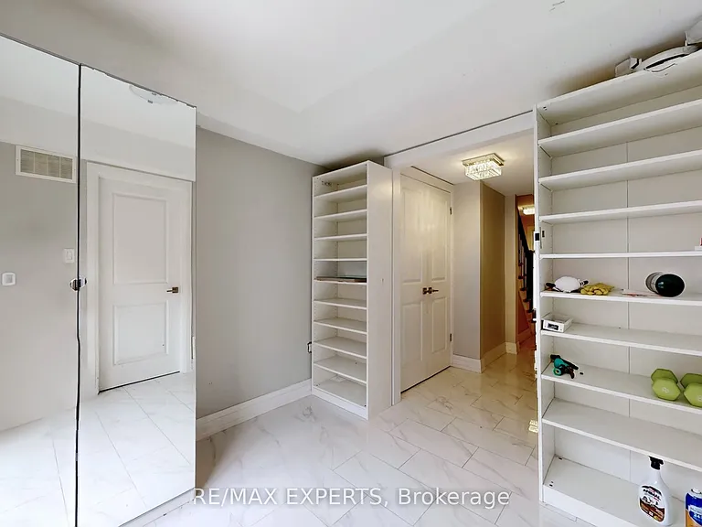 7035 Rexwood Rd #178 — Photo 35