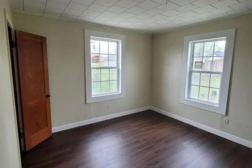 1306 Continental Blvd — Photo 3