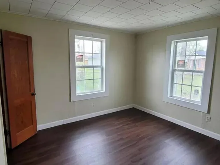 1306 Continental Blvd — Photo 3