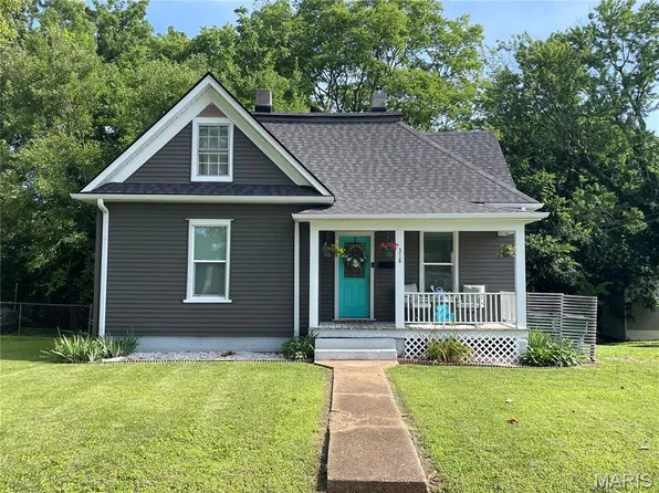318 Greensferry Rd, Jackson, MO 63755