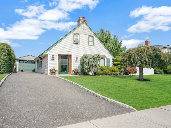 2471 Marshall Drive, East Meadow, NY 11554