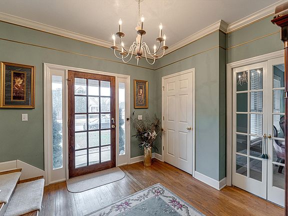 4th image of 2680 Churchill Downs Cir