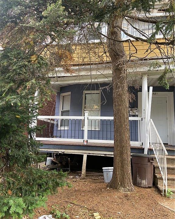 1st image of 1581 E 12th St