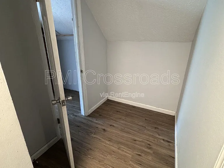 2876 Hudson Dr #A — Photo 23