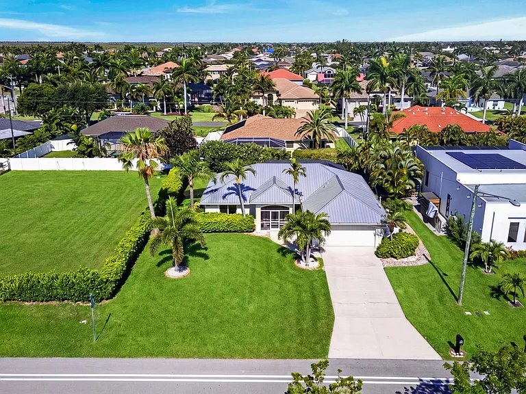 5422 Agualinda Blvd — Photo 46
