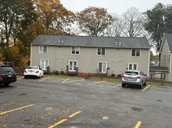 189 Parker St #2, Lowell, MA 01851