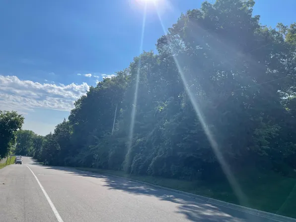 7073 Halstead Dr, Mound, MN 55364