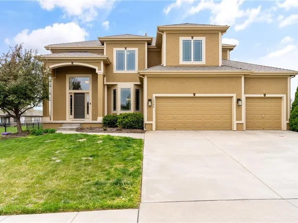 14580 S Glen Eyrie St, Olathe, KS 66061