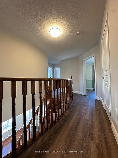 Richmond Hill Townhouse for rent - 4 Bedrooms — photo 32