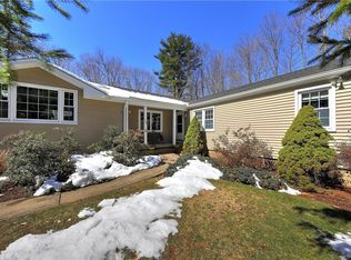 129 Old Newtown Rd, Monroe, CT 06468