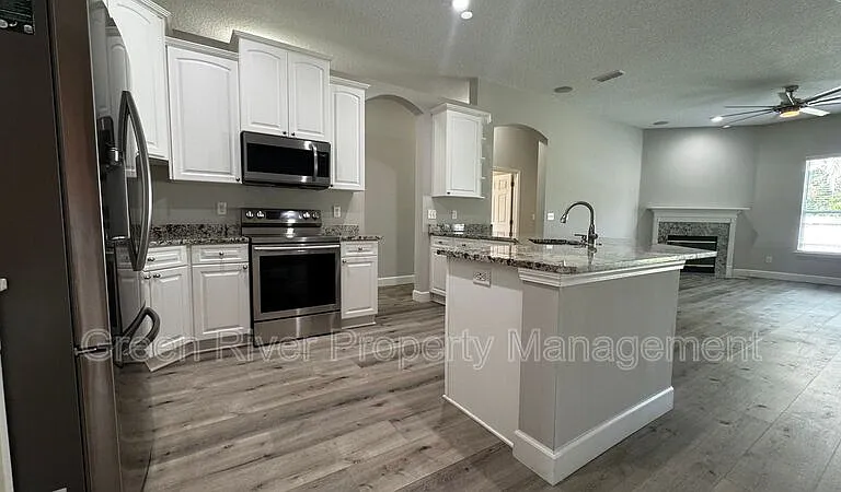338 Bridgestone Ct — Photo 10