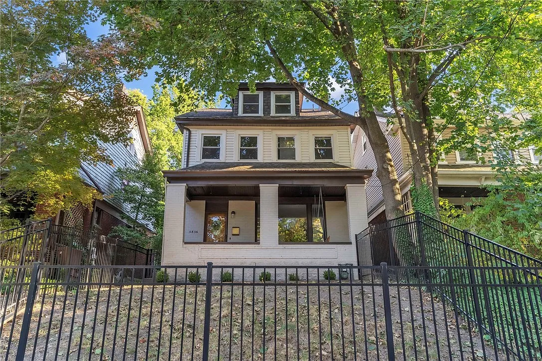 5836 Northumberland St photo 1