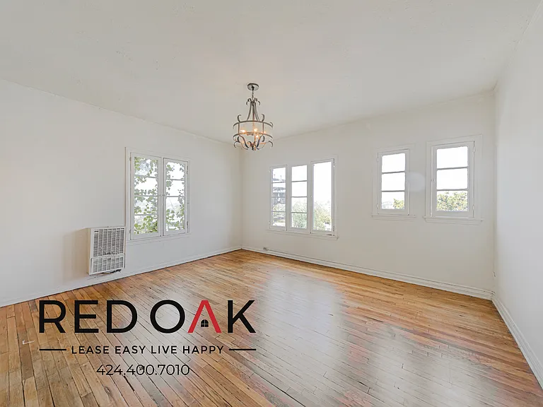 836 Sanborn Ave #315 — Photo 1