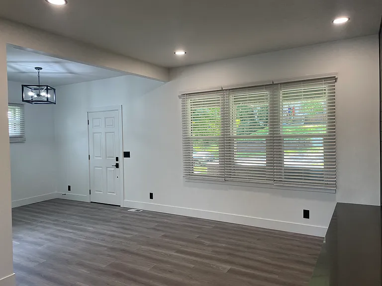 4424 Pierce St — Photo 3