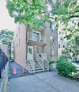 444 67th St APT 1F, Brooklyn, NY, 11220