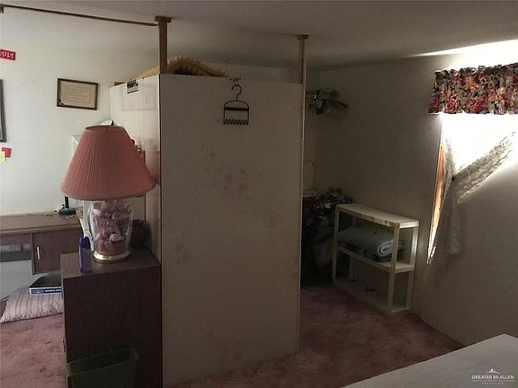 4th image of 728 N Pine St