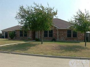 1028 Ridgetop Dr, Justin, TX 76247