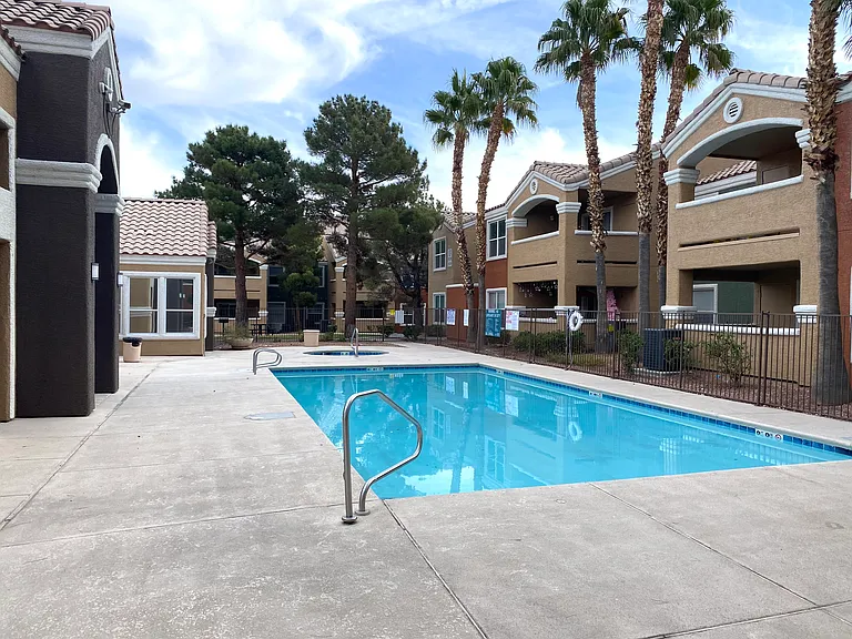 8101 W Flamingo Rd #2062 — Photo 14