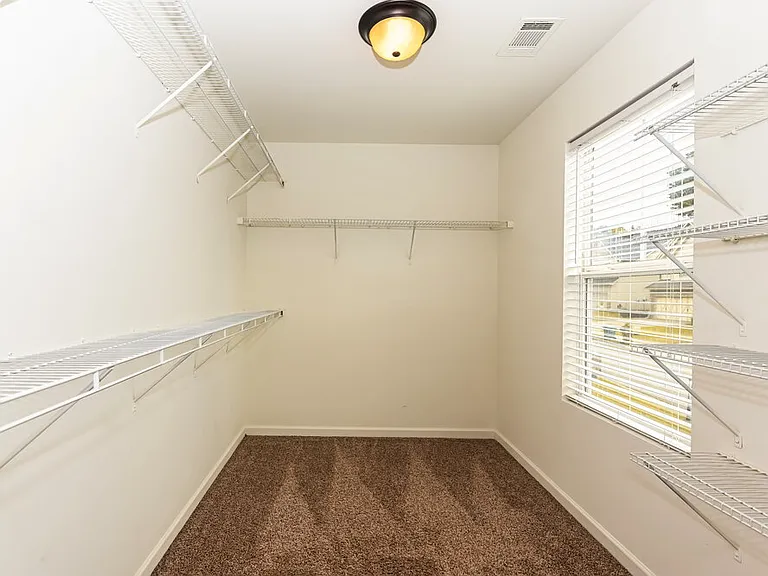 214 Bethany Manor Ct — Photo 13
