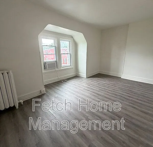 441 W Orange St #3B — Photo 2