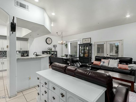 4th image of 1358 W CORAL REEF Drive