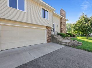 9915 106th Pl N, Maple Grove, MN 55369