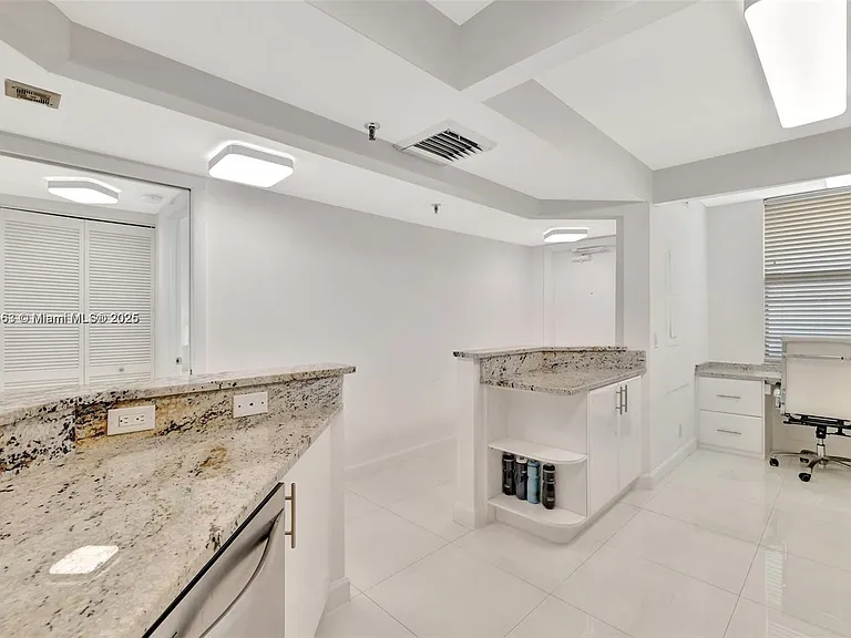 9650 S Ocean Dr #2003 — Photo 10