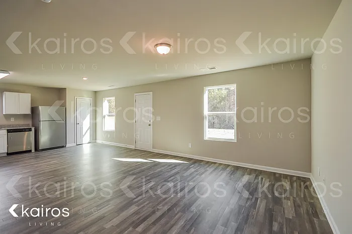 3 bed, 2.5 bath, 1606 sqft, $1,895 — Photo 3