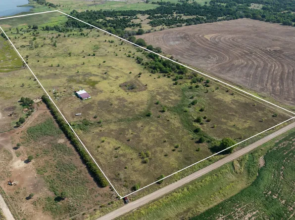 1696 E 100th St S, Geuda Springs, KS 67051