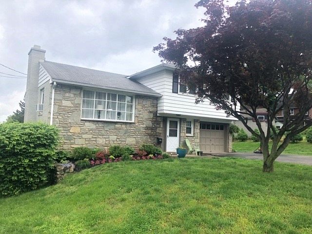 2nd image of 631 Chestnut St