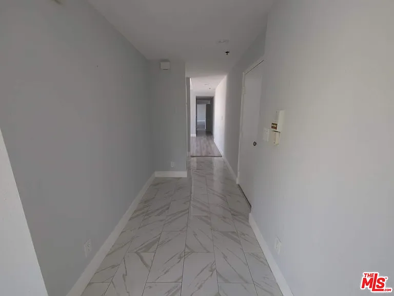 1844 Thayer Ave #102 — Photo 2