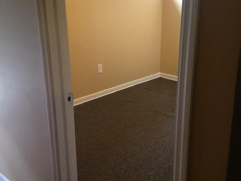 220 University Blvd — Photo 16