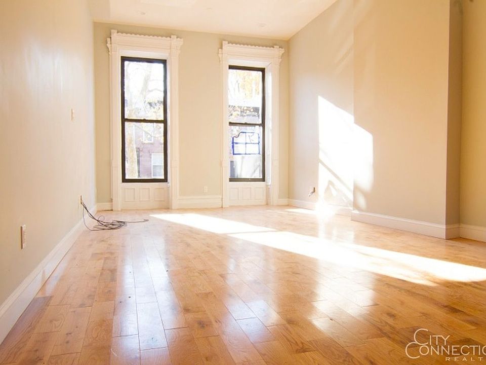2nd image of 720 Quincy St APT 4